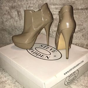 Nude Steve Madden ankle boot/pumps
